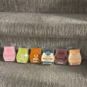 Scentsy wax 6 bars. Discontinued scents  new